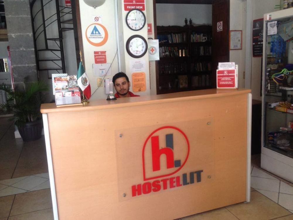 Hostel Lit Guadalajara Buitenkant foto