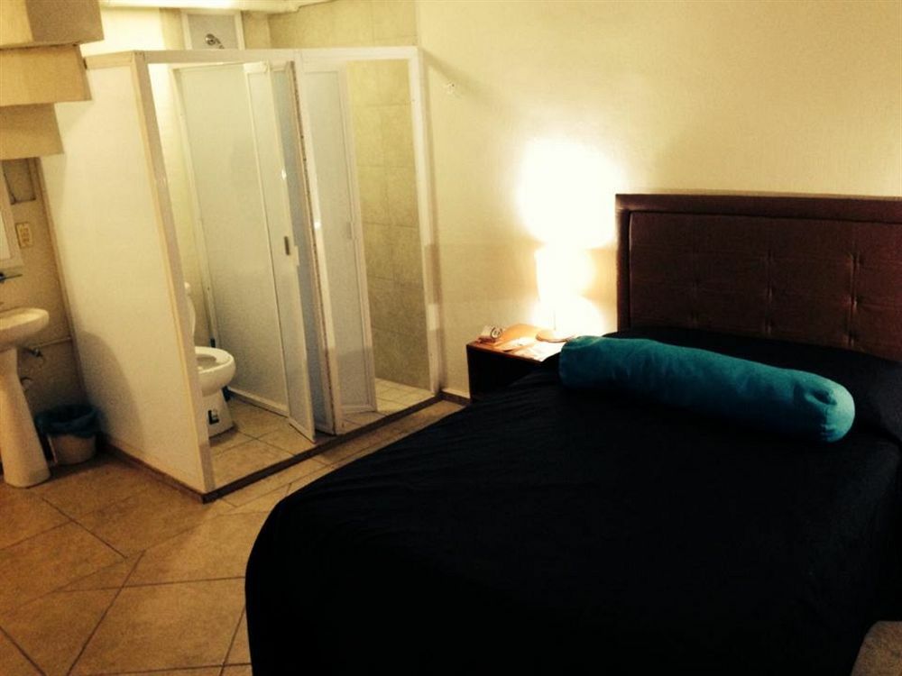 Hostel Lit Guadalajara Buitenkant foto
