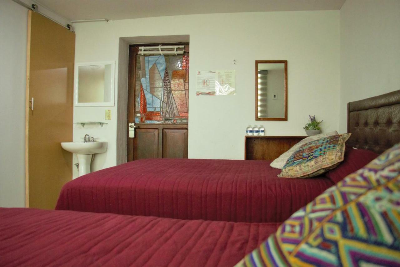Hostel Lit Guadalajara Buitenkant foto