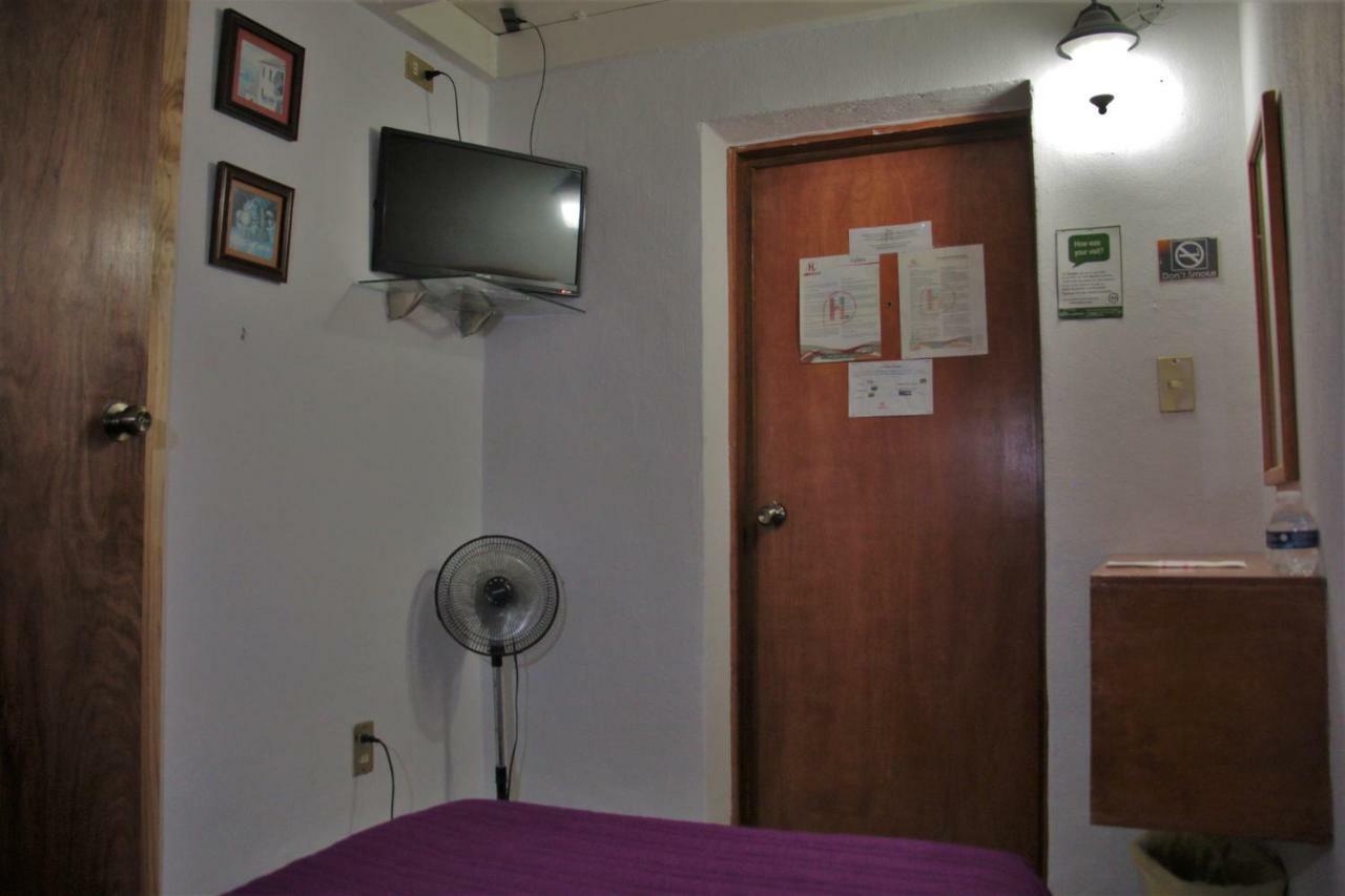 Hostel Lit Guadalajara Buitenkant foto