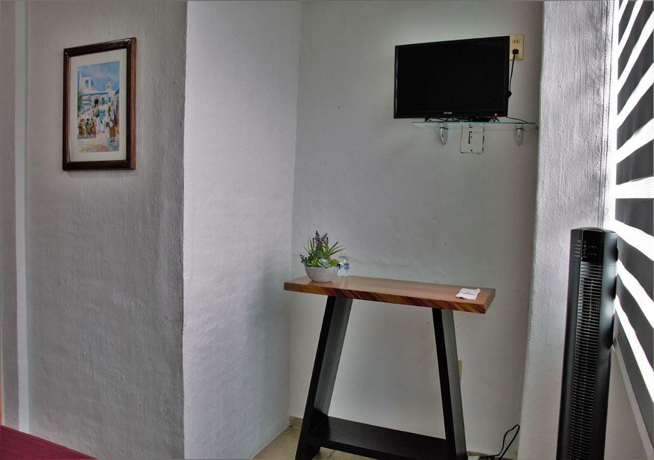 Hostel Lit Guadalajara Buitenkant foto